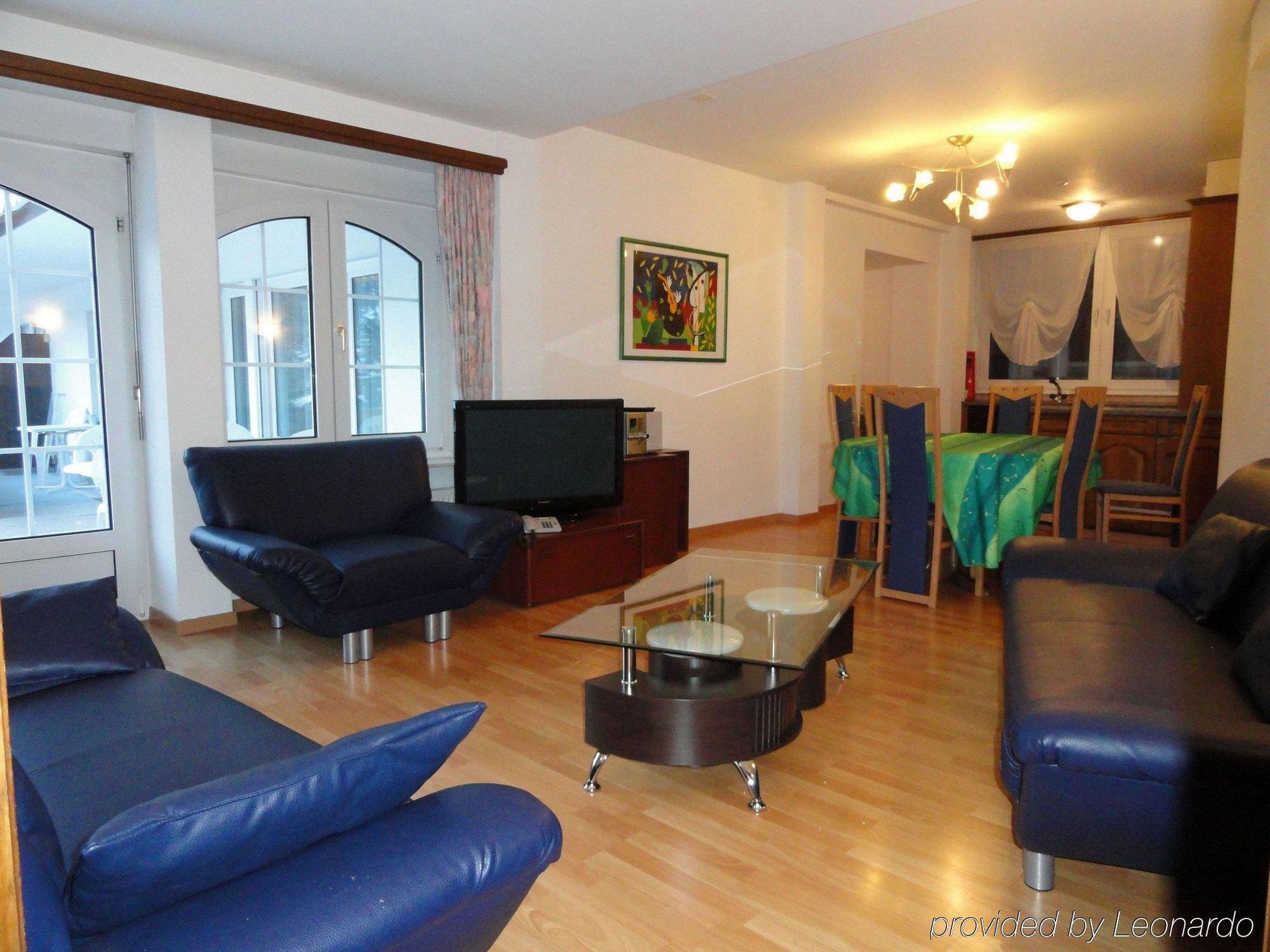 Apart-hotel Artist & Garni 3*