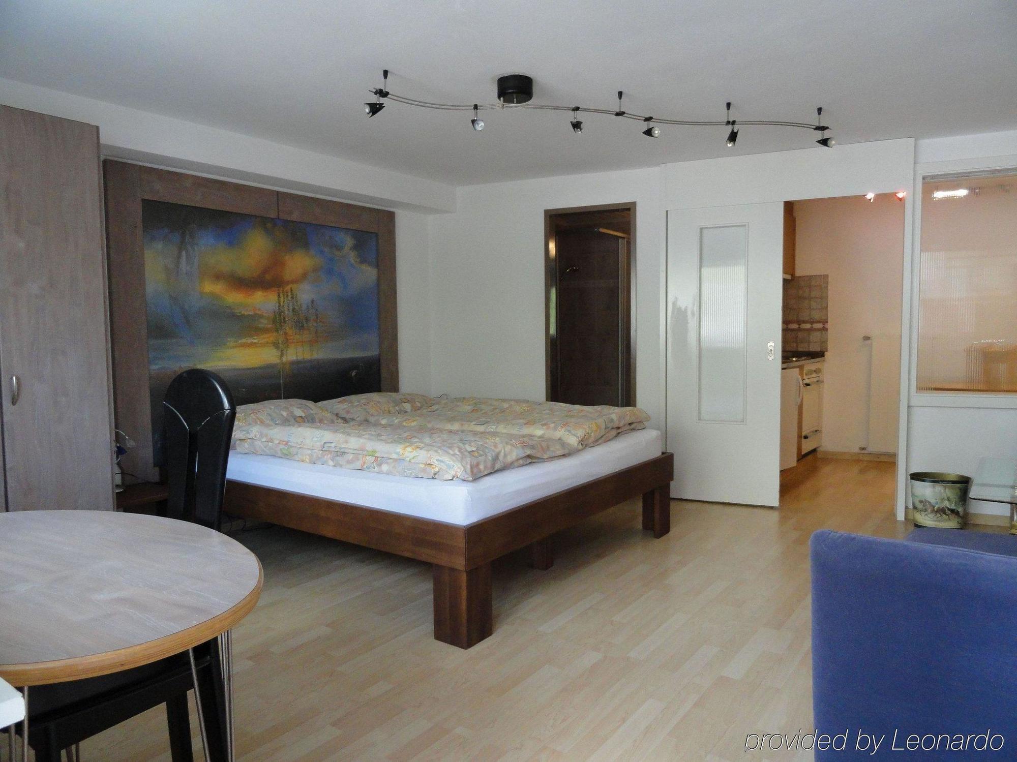 Apart-hotel Artist & Garni 3*