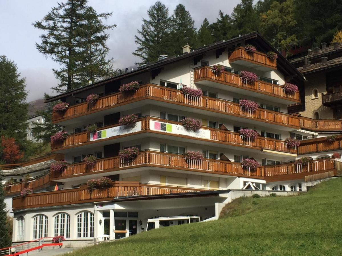 Apart-hotel Artist & Garni